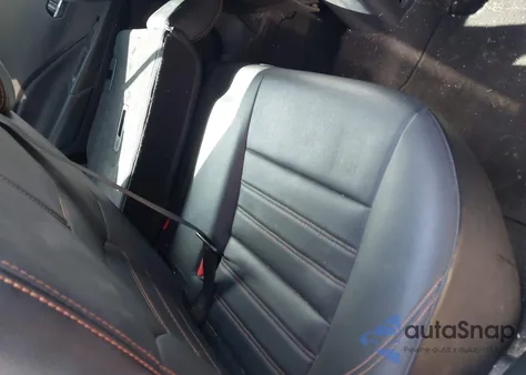 2019 Nissan Kicks Sr z USA, uszkodzony, nr VIN 3N1CP5CU1KL493510